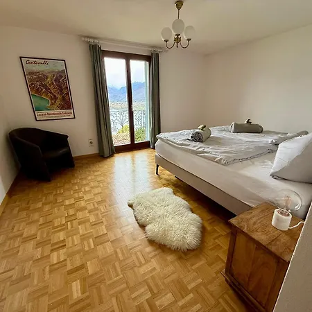 Mediterranes Lebensgefuehl Tessin * Gerra (Locarno)